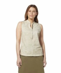 Women's Spotless Traveler Tank By Royal Robbins